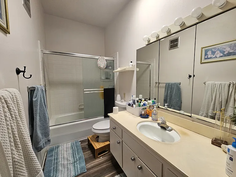 1016 Drake Dr — Photo 10