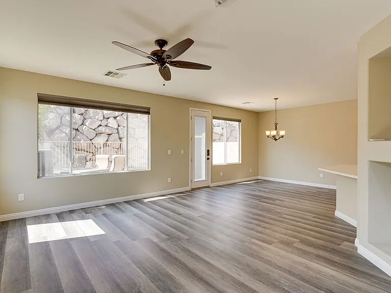 703 Principle Point Ave — Photo 5