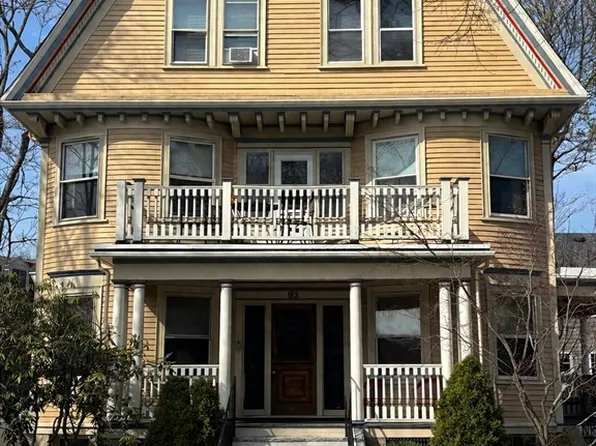93 Moraine St, Jamaica Plain, MA 02130
