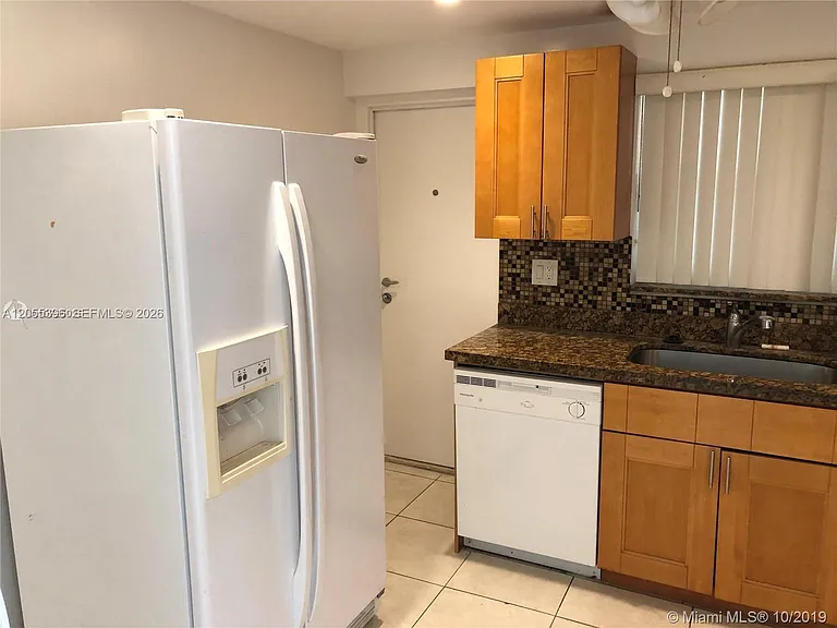 121 Golden Isles Dr #407 — Photo 8