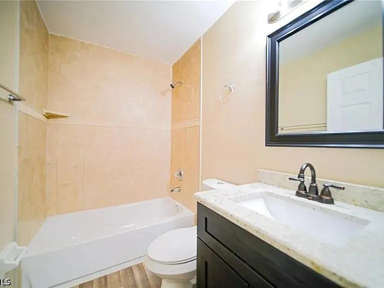 604 Thomas Sherwin Ave S — Photo 19