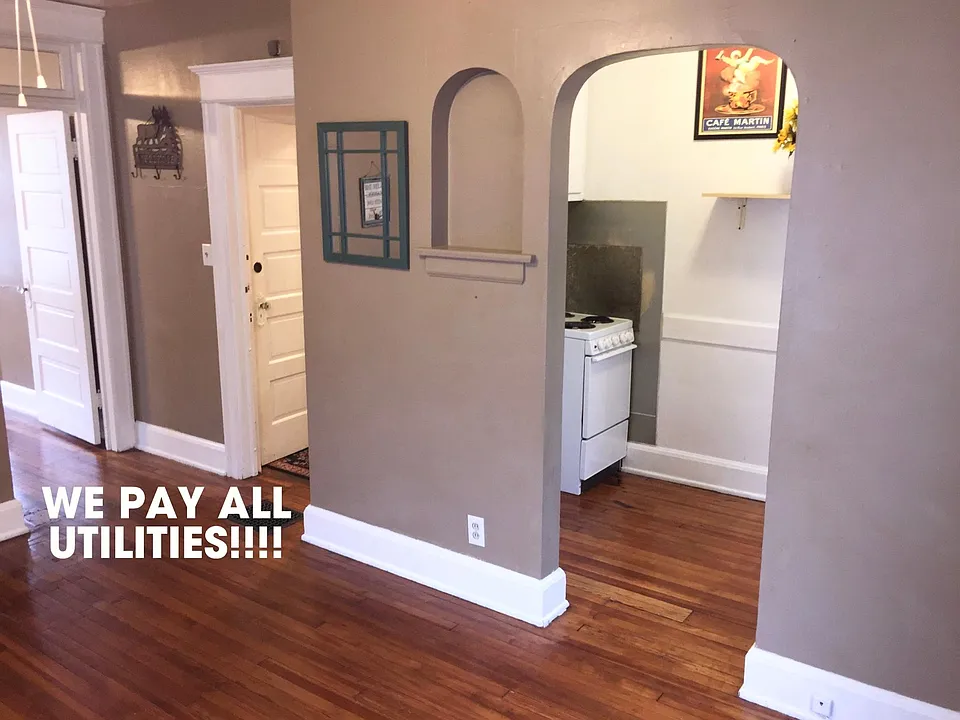 908 Columbia Ave #4