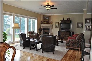 3rd image of 323 Clear Lake Ln