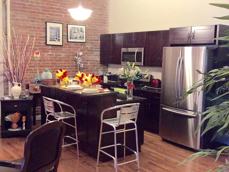 311 W Baltimore St #11 — Photo 1