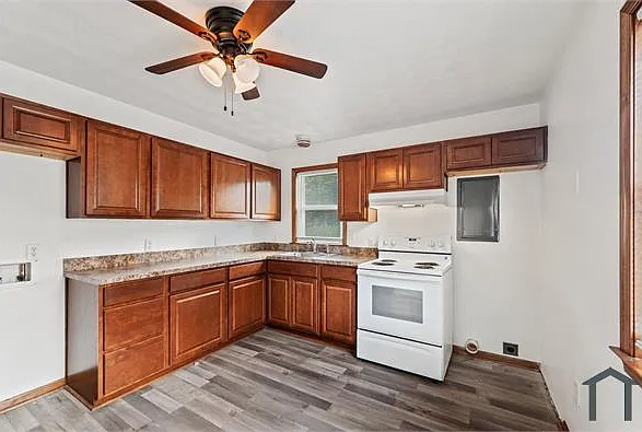 2 bed, 800 sqft, $1,200 — Photo 3