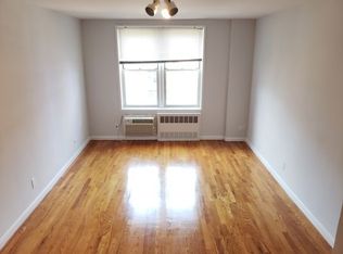 30-40 29th St #5B, Astoria, NY 11102