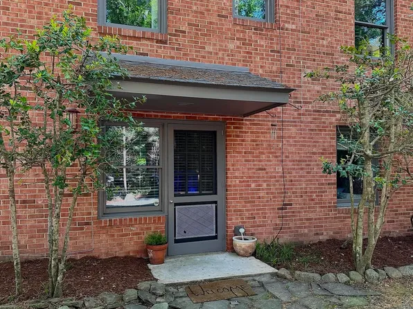 307A Clayton Rd, Chapel Hill, NC 27514