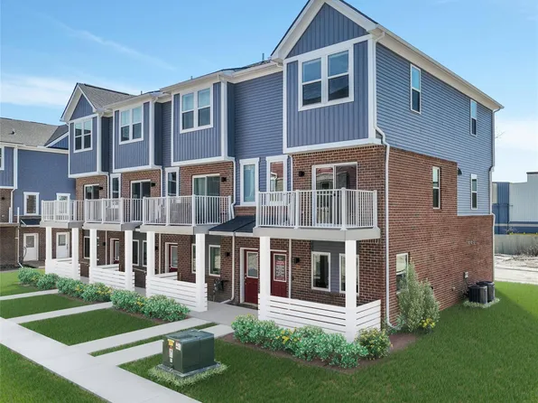 755 Canterbury Ln, Troy, MI 48085