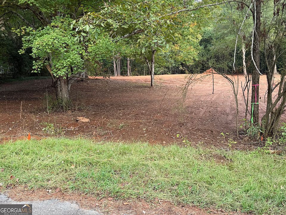 1st image of 152 Winding Ln