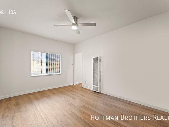 3rd image of 182 W Vernon Ave #17
