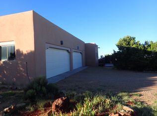 34 W Wildflower Dr, Santa Fe, NM 87506