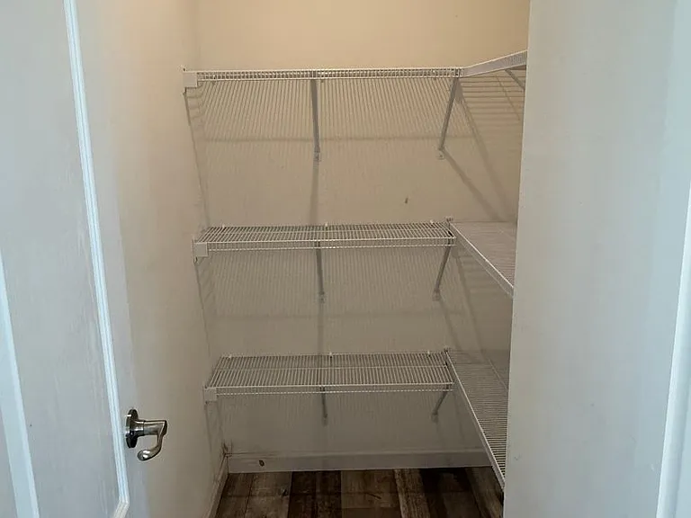 112 Paradise Dr — Photo 5