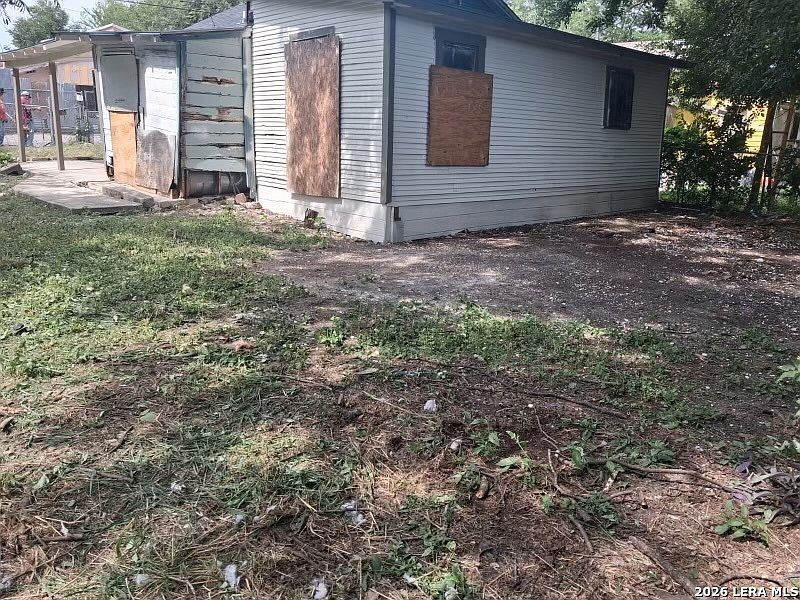 2nd image of 1913 MONTEZUMA ST