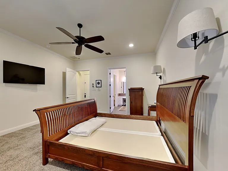 7916 Bella Flora Dr — Photo 8