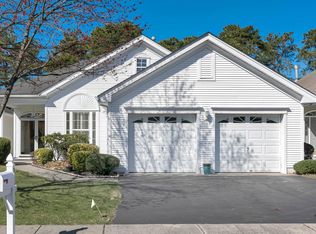 22 Sunlight Springs Rd, Lakewood, NJ 08701