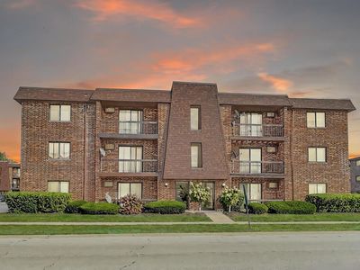 14545 S Manistee Ave APT 3C, Burnham, IL, 60633