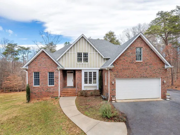 2586 Proffit Rd, Charlottesville, VA 22911