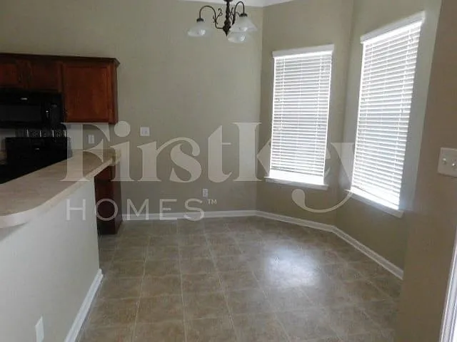 4655 Tulip Creek Dr — Photo 7