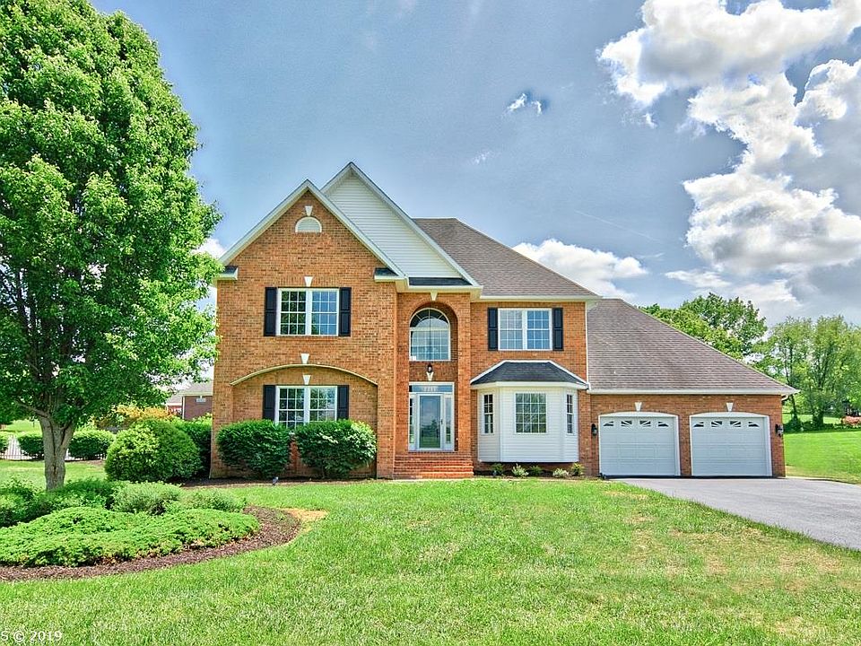 1st image of 2211 Lake Vista Dr