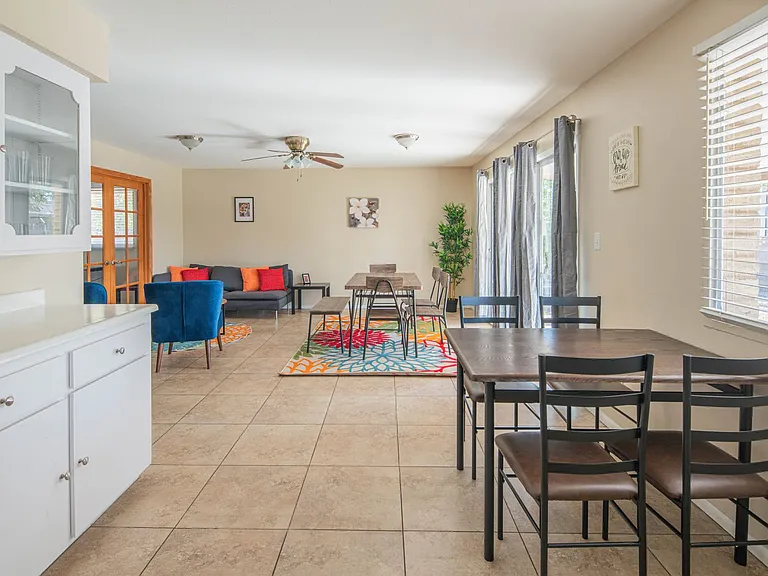 1047 E Alameda Dr — Photo 8