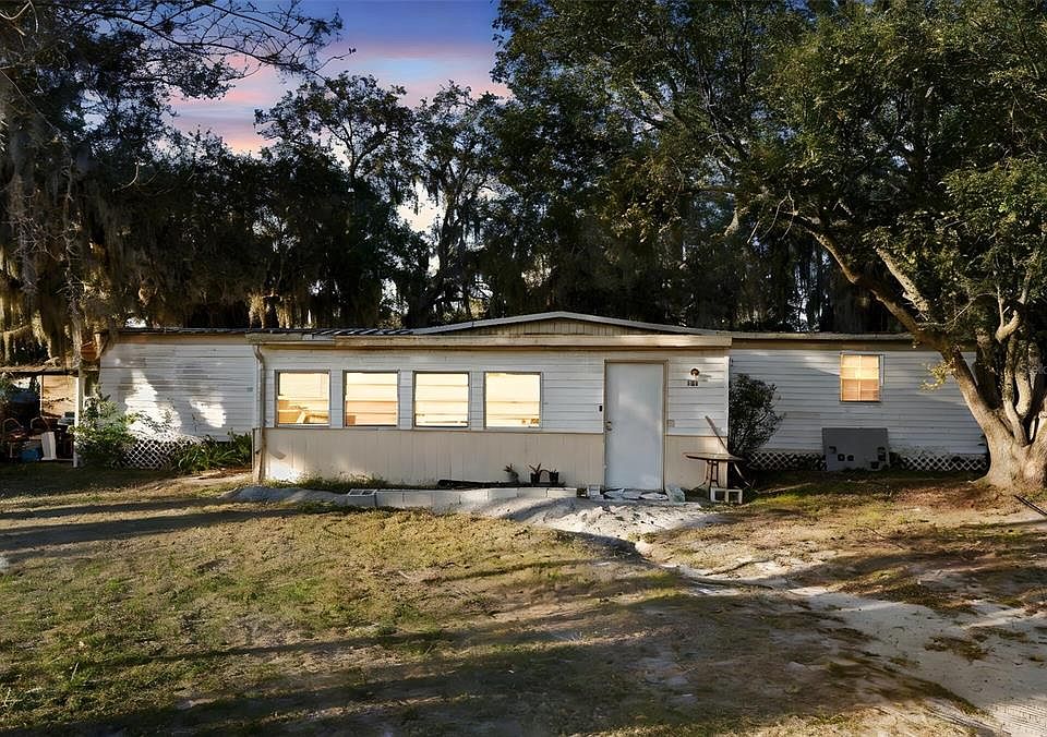1st image of 3929 Country Pl