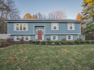 98 Harpin St, Bellingham, MA 02019