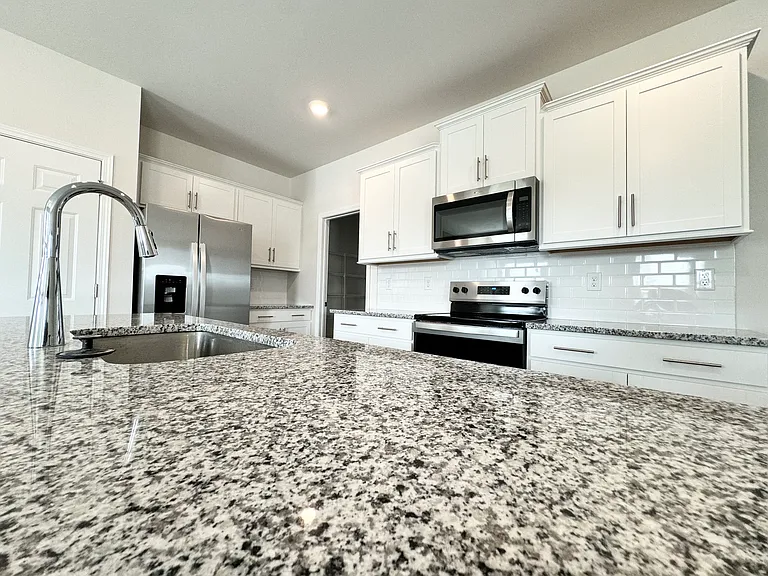 1650 Secrest Commons Dr — Photo 7