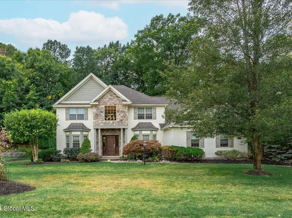 771 Waldens Pond Road, Albany, NY 12203