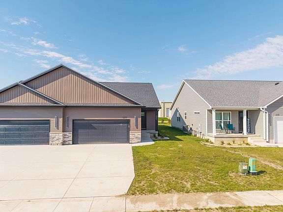 2nd image of 1214 Rock Ridge Cir