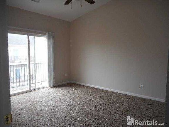 5th image of 43147 Strand Dr
