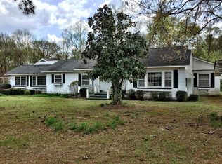 1132 E Broad St, Monticello, MS 39654