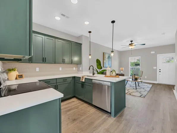 2413 E 17th St, Chattanooga, TN 37404