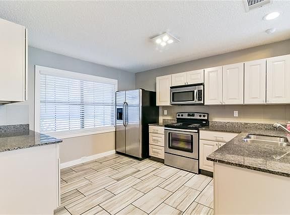3rd image of 4153 Caldwell Ave