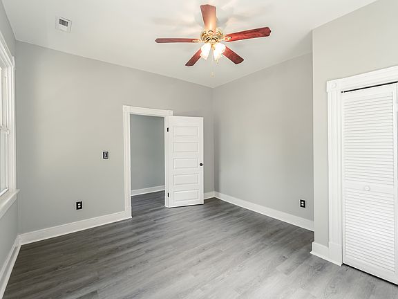 3rd image of 2404 Halifax Ave