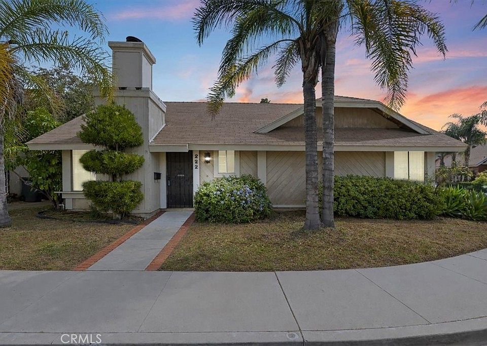 1st image of 222 Village Sq