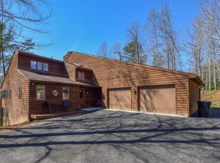 5461 Ridgelea Rd, Roanoke, VA 24018