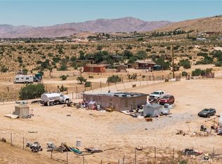 20421 Riverview Rd, Apple Valley, CA 92308
