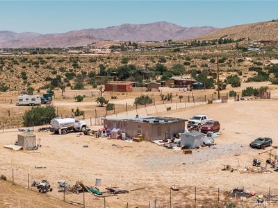 20421 Riverview Rd, Apple Valley, CA, 92308