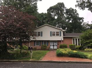 2427 Buttonwood Dr, Vineland, NJ