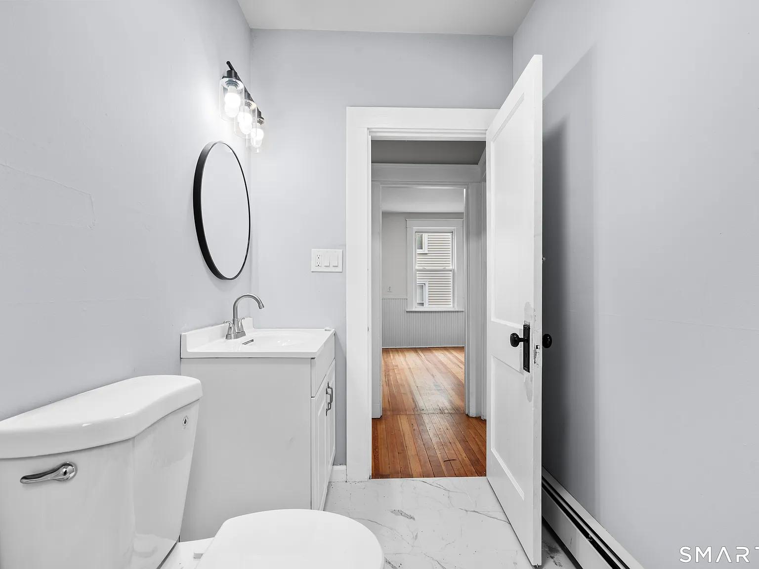 3 bed, 1.0 bath, 1100 sqft, $2,000 — Photo 4