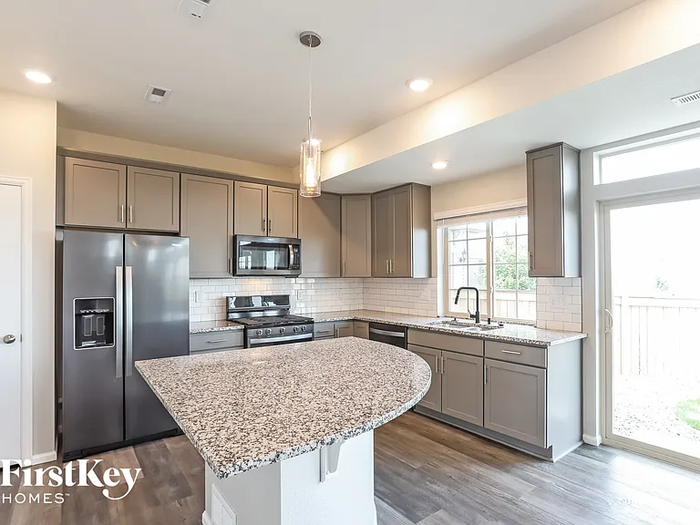 10074 Zeno St — Photo 6