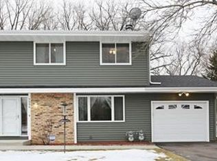 7595 Bittersweet Dr, Eden Prairie, MN 55344