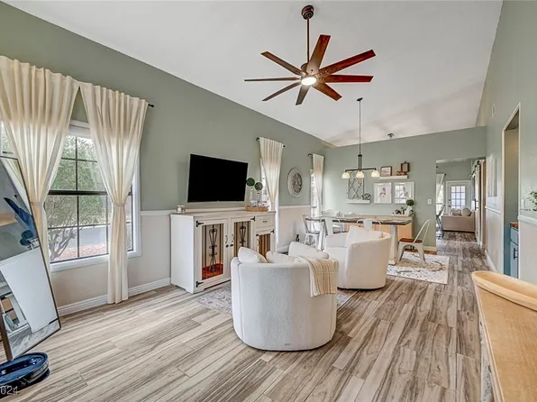 5001 Signal Dr, Las Vegas, NV 89130