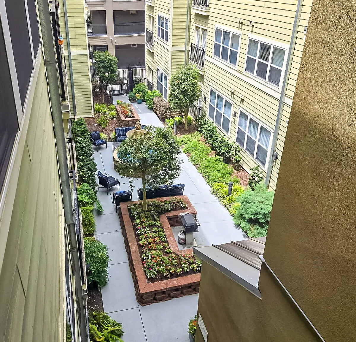 2 bed, 2.0 bath, 954 sqft, $1,750 — Photo 4