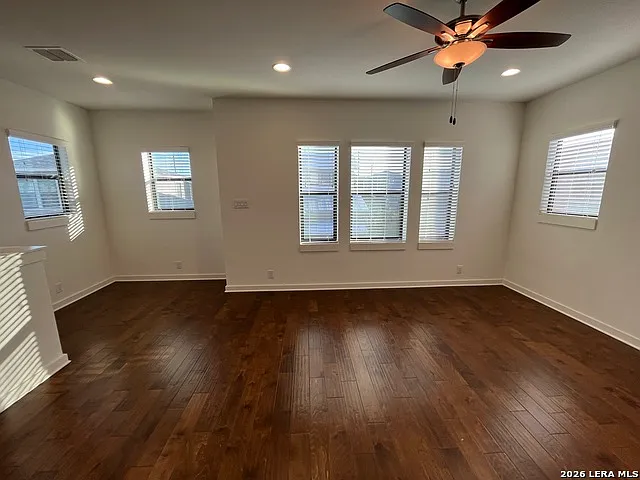 1146 N Olive St — Photo 22