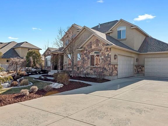 Front of home garage