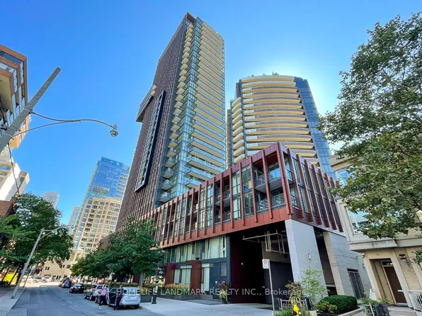 32 Davenport Rd, Toronto, ON