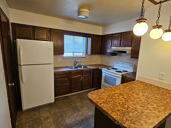 3rd image of 4610 W 63rd Ave