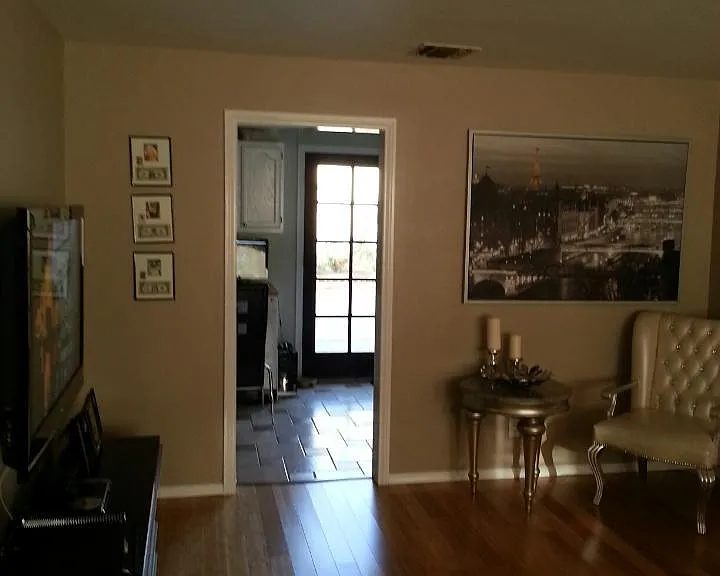 6700 Gloria Ave — Photo 11