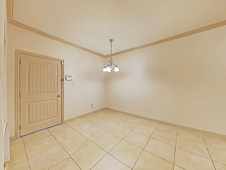 1540 Aldra Dr — Photo 2